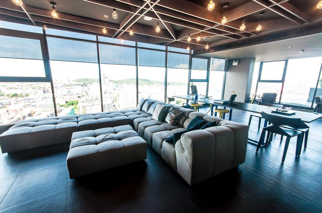 Central Pattaya Residence-The Base Condo Exterior foto